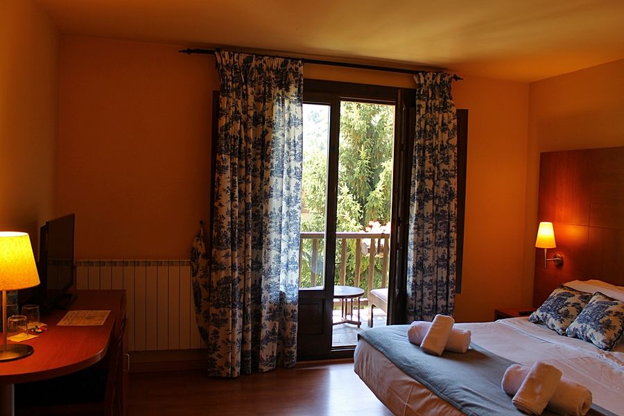 Hotel Saurat Espot Exterior photo